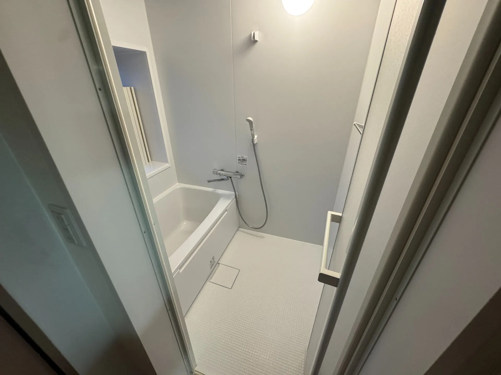 Aビル風呂、トイレ