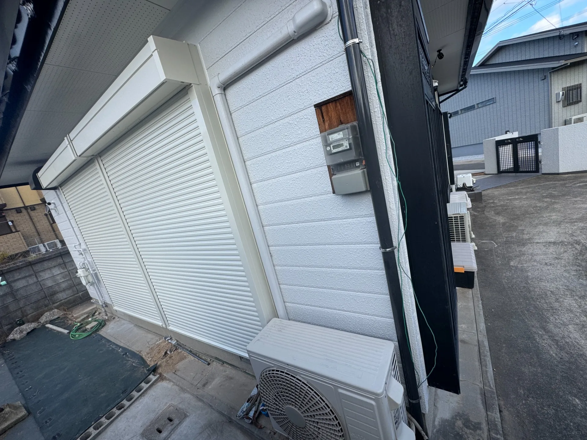 I邸外部電動シャッター